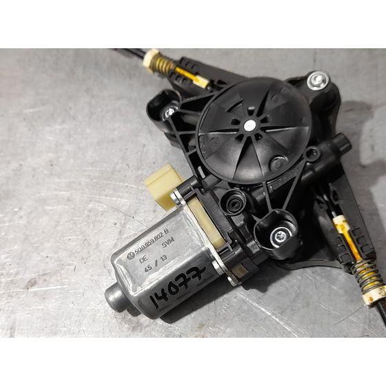 Elevalunas Delantero Derecho Para Volkswagen Golf Vii Lim.