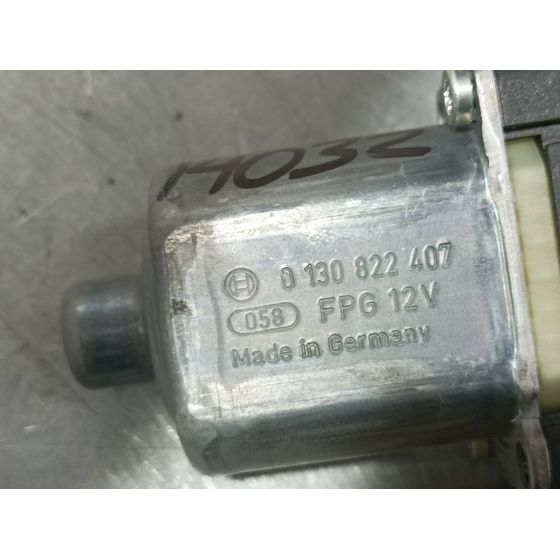 Motor Elevalunas Delantero Derecho para Ford Fiesta (Cb1)