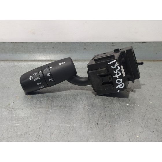 Mando Luces Para Mazda 3 Lim.