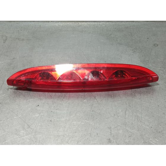Luz Central De Freno Para Peugeot 208
