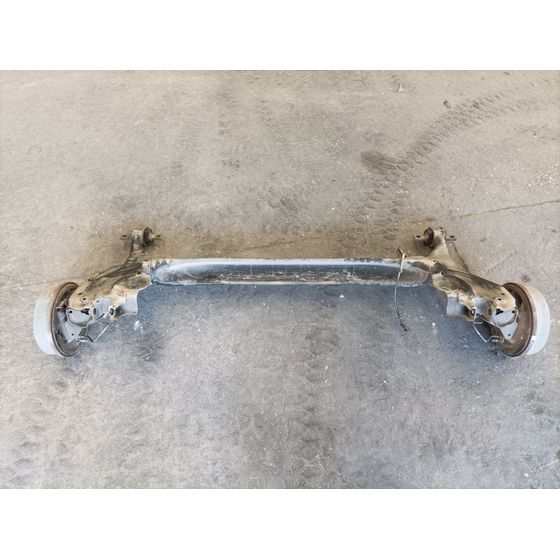 Puente Trasero Para Mitsubishi Colt Berlina 3