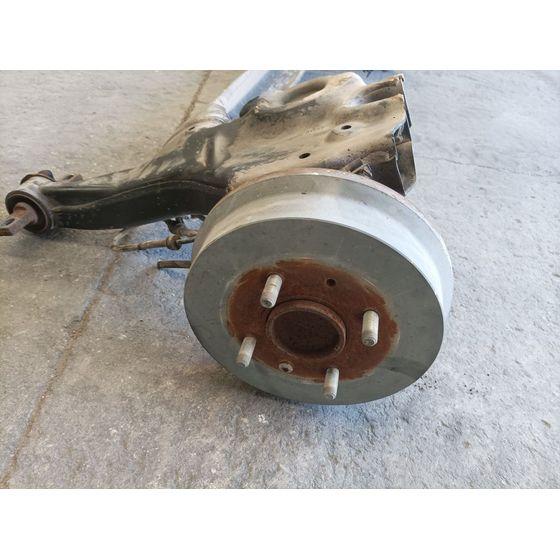 Puente Trasero Para Mitsubishi Colt Berlina 3
