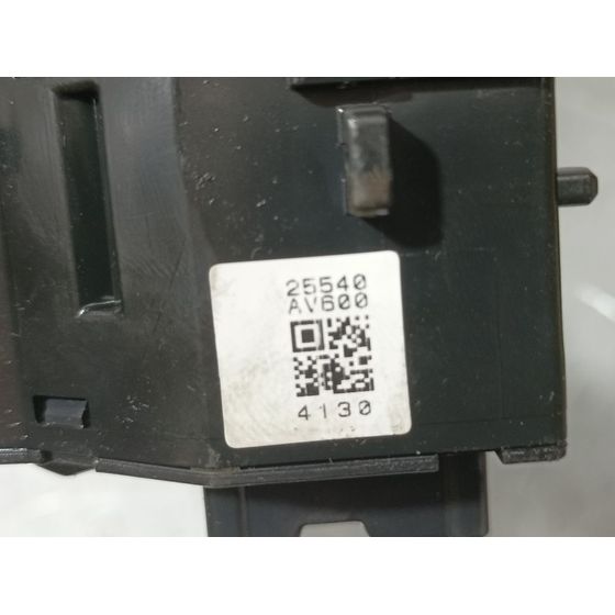 Mando Luces Para Nissan Almera