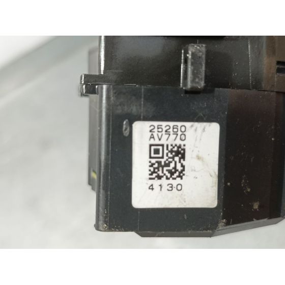 Mando Limpia Para Nissan Almera