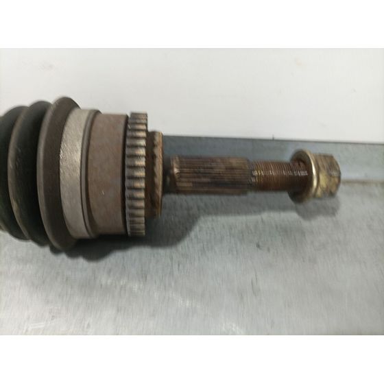 Transmision Delantera Izquierda Para Nissan Almera