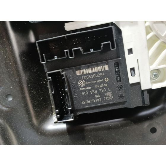 Elevalunas Delantero Izquierdo Para Volkswagen Passat Berlina