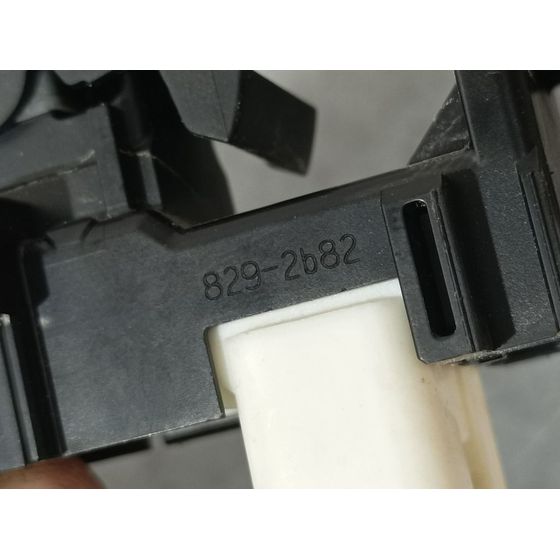 Mando Elevalunas Delantero Derecho para Toyota Yaris