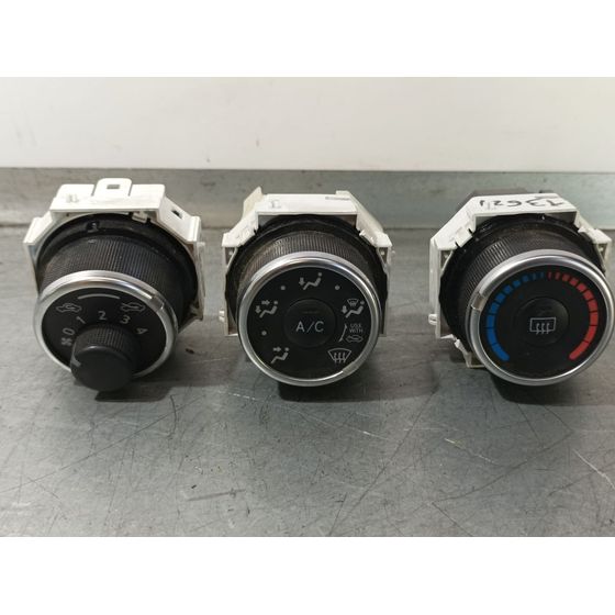 Mando Calefaccion / Aire Acondicionado Para Toyota Yaris