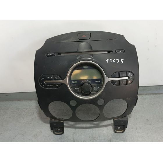 Mando Multifuncion Para Mazda 2 Lim.
