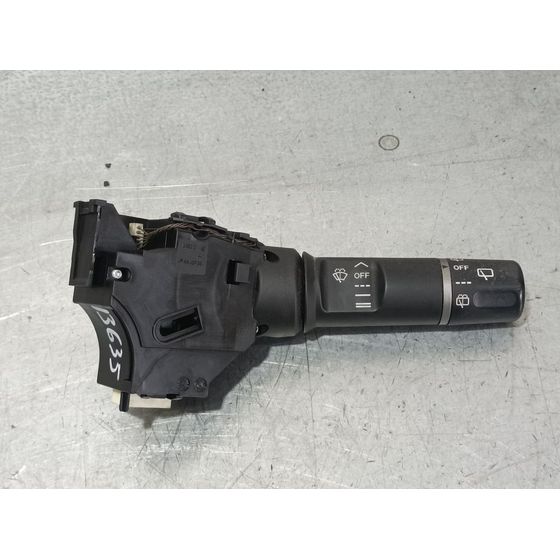 Mando Limpia para Mazda 2 Lim. (De)