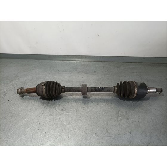 Transmision Delantera Izquierda Para Mazda 2 Lim.