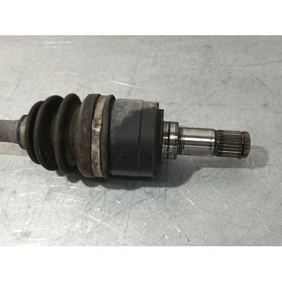 Transmision Delantera Izquierda Para Mazda 2 Lim.