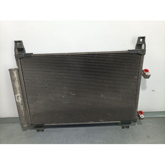 Condensador / Radiador Aire Acondicionado Para Toyota Yaris
