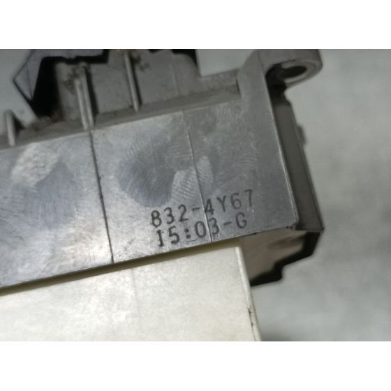 Mando Elevalunas Delantero Izquierdo para Toyota Yaris (Ksp9/Scp9/Nlp9)