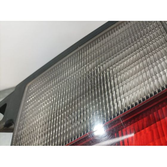 Piloto Trasero Derecho Para Nissan Primera Berlina