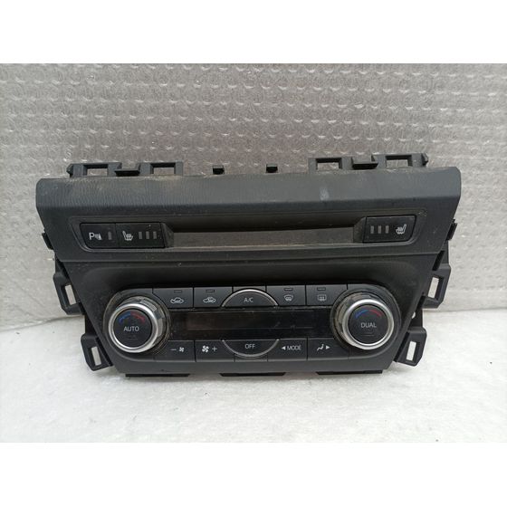 Mando Climatizador Para Mazda 3 Lim.