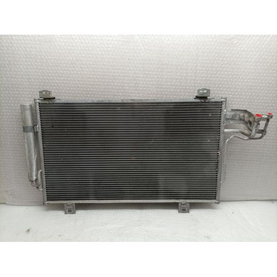 Condensador / Radiador Aire Acondicionado Para Mazda 3 Lim.