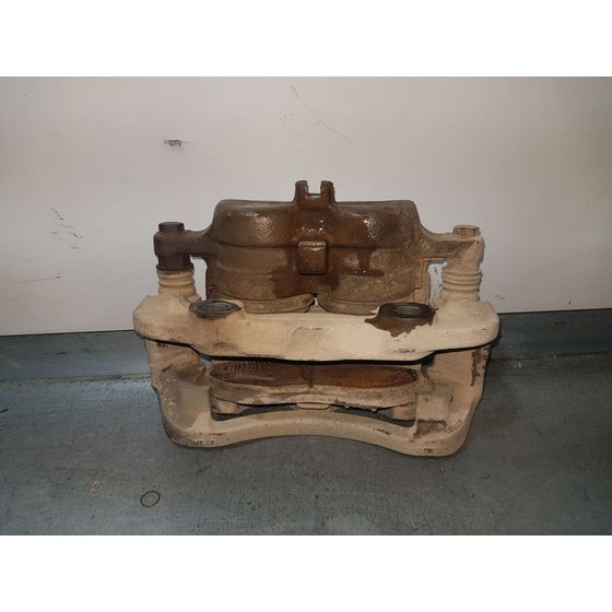 Pinza Freno Delantera Derecha Para Nissan Terrano/Terrano.ii