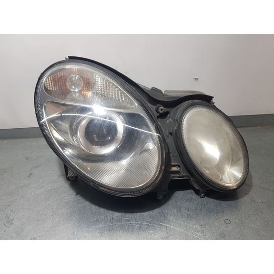 Faro Derecho Para Mercedes Clase E Berlina