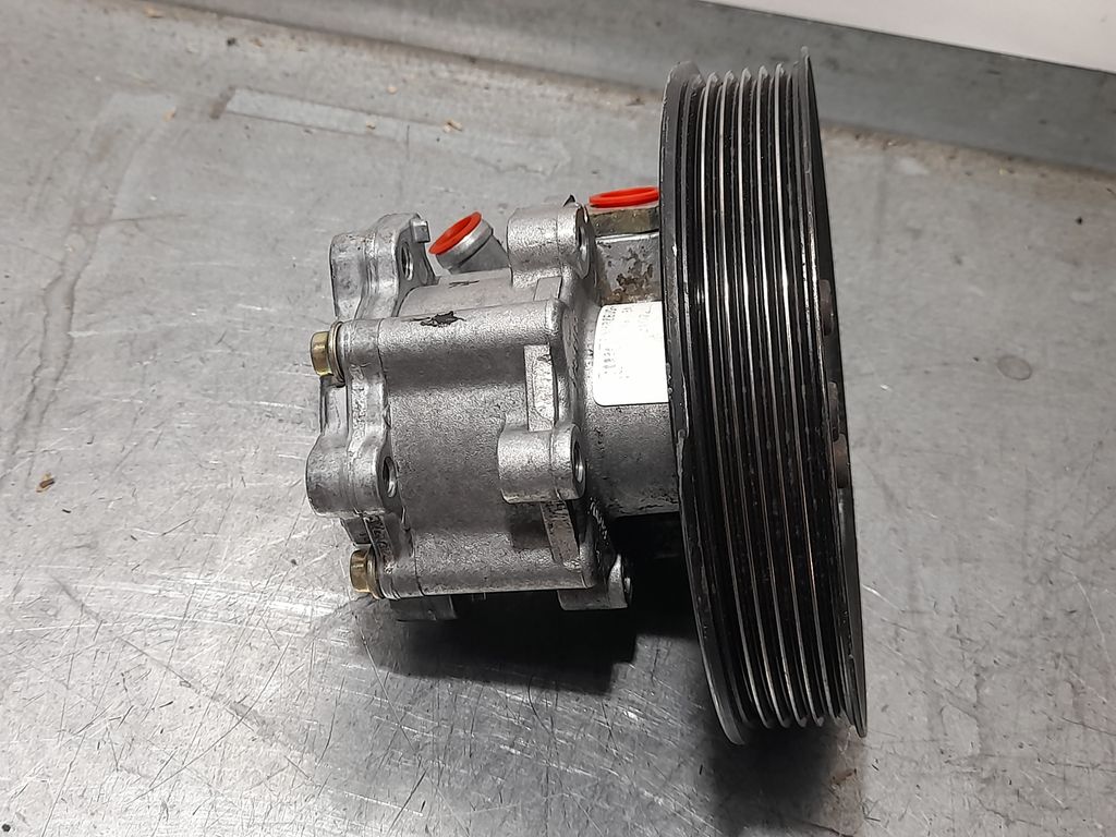 Bomba Direccion Para Volkswagen Lt Caja Cerrada / Combi