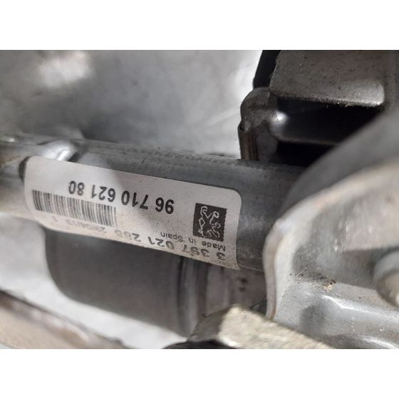 Motor Limpia Delantero Para Peugeot 5008