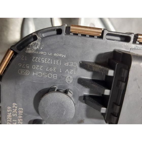 Motor Limpia Delantero Para Peugeot 5008