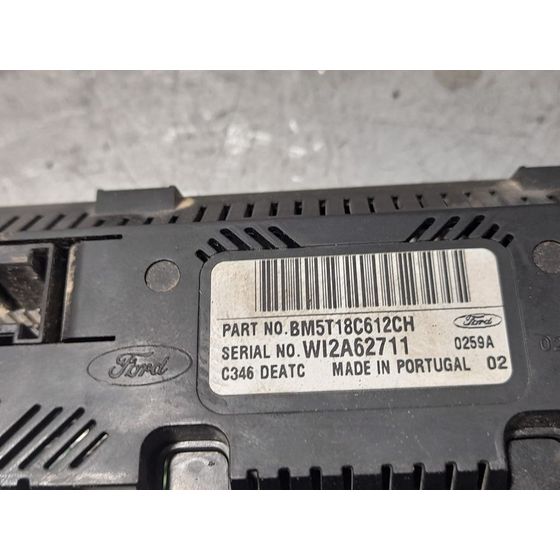 Mando Climatizador para Ford Focus Lim. (Cb8)