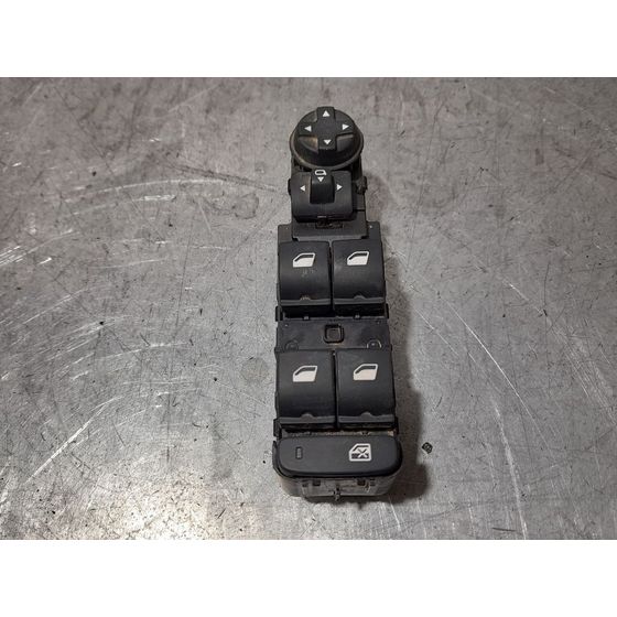 Mando Elevalunas Delantero Izquierdo Para Opel Corsa F