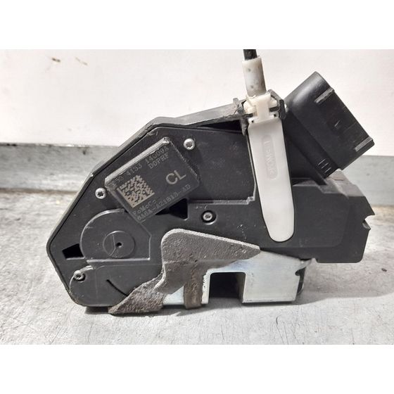 Cerradura Puerta Delantera Izquierda Para Ford Fiesta
