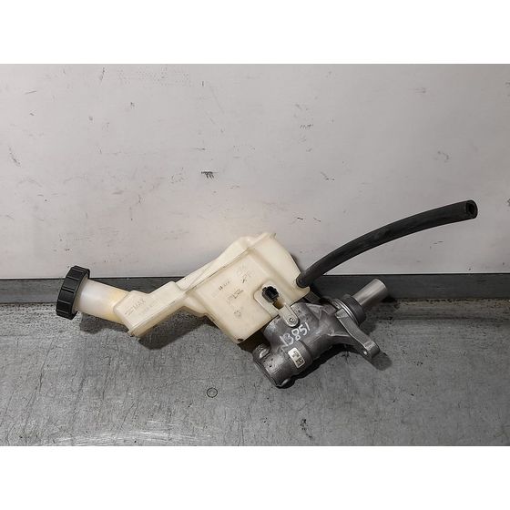Bomba Freno Para Nissan Micra V