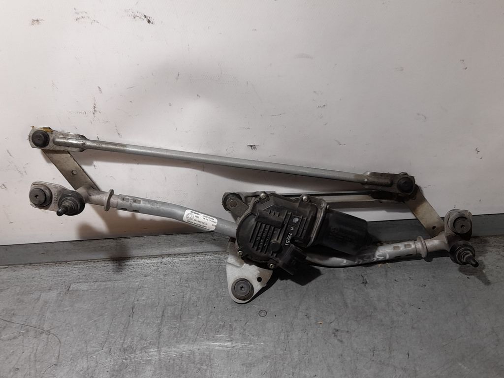 Motor Limpia Delantero Para Skoda Superb