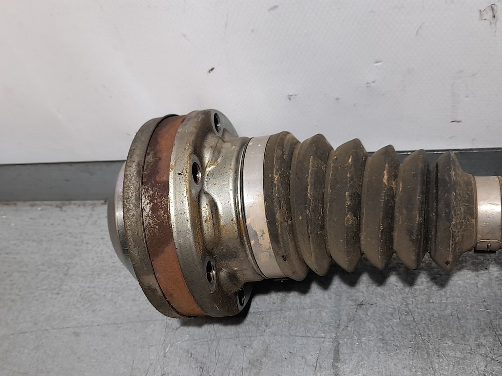 Transmision Delantera Derecha Para Volkswagen Passat Lim.