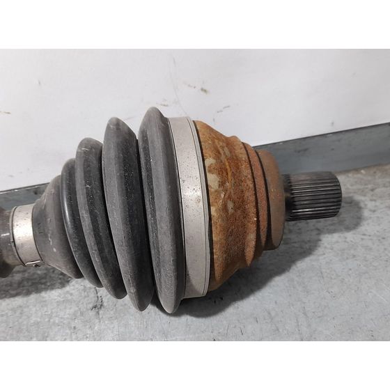 Transmision Delantera Derecha Para Volkswagen Passat Lim.