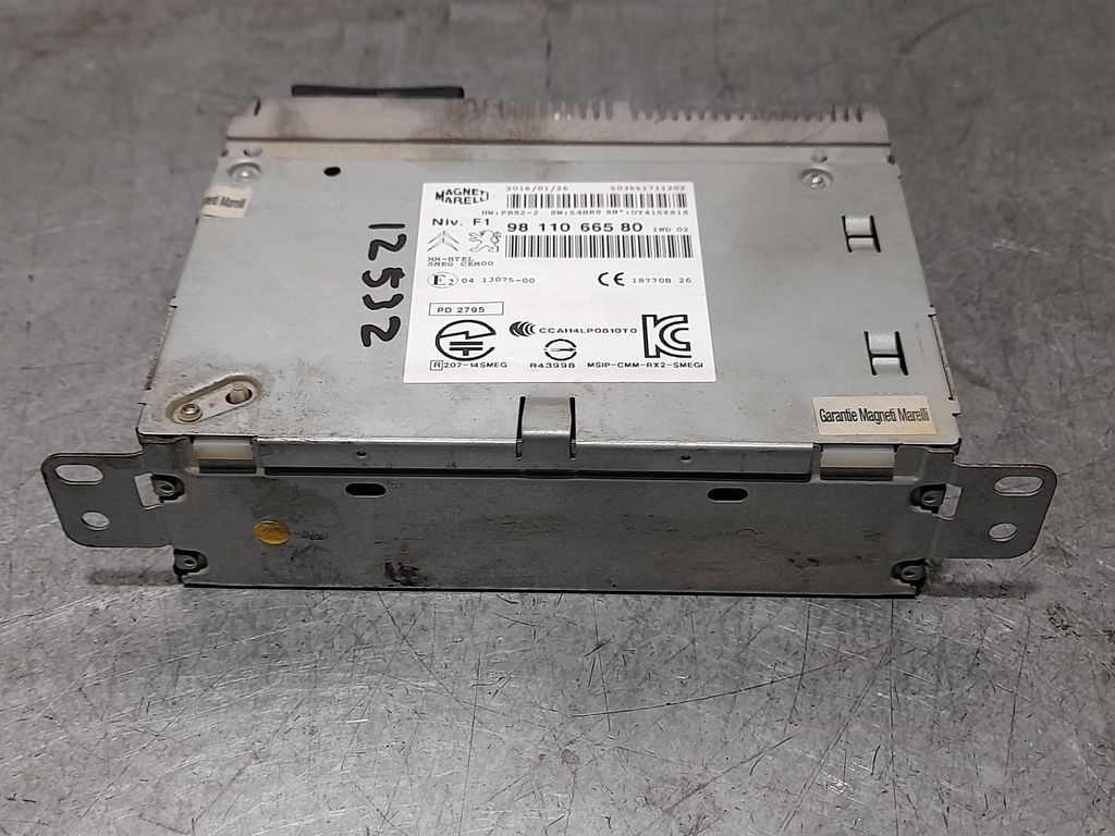 Sistema Audio / Radio Para Peugeot 2008
