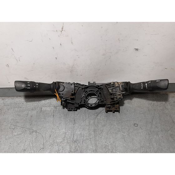 Mando Luces Y Limpia Para Toyota Hilux