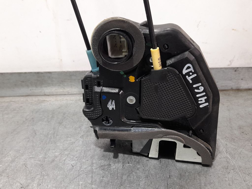 Cerradura Puerta Trasera Derecha Para Toyota Verso