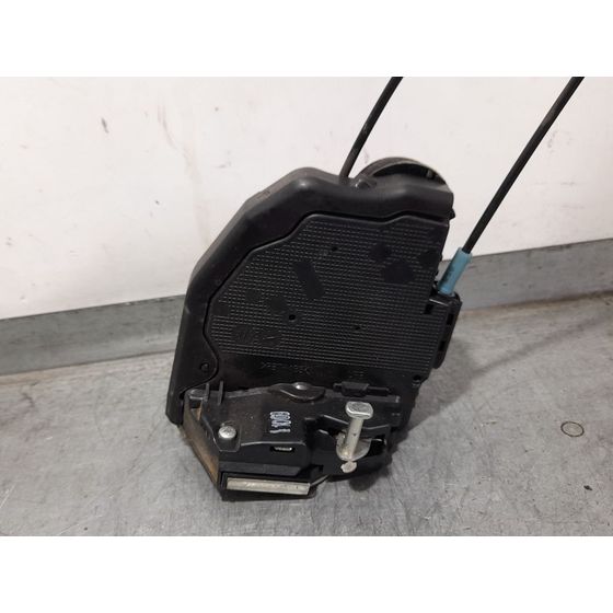 Cerradura Puerta Trasera Derecha Para Toyota Verso