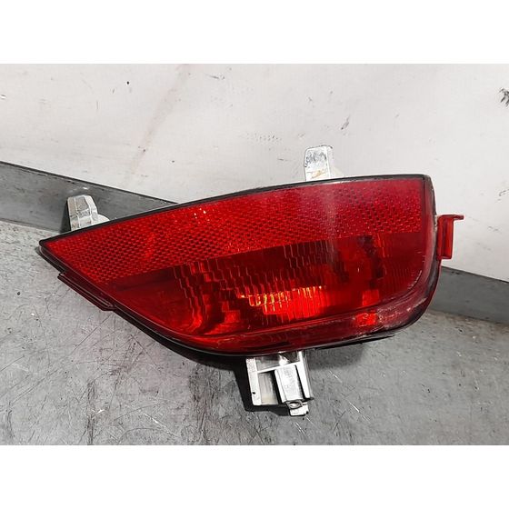 Piloto Trasero Izquierdo Paragolpes para Dacia Sandero