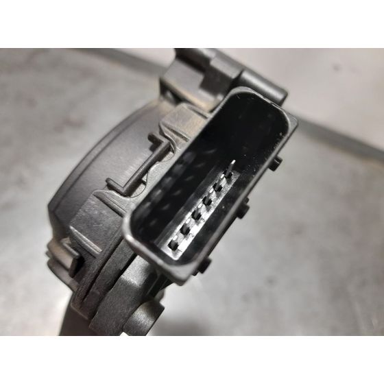 Pedal Acelerador para Opel Astra J Lim.