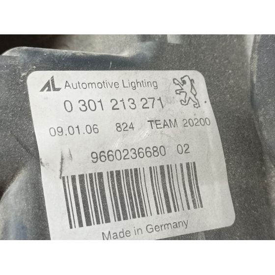 Faro Izquierdo Para Peugeot 407