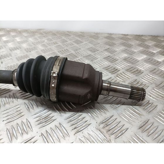 Transmision Delantera Izquierda Para Fiat Linea