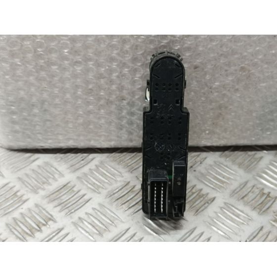 Mando Elevalunas Delantero Izquierdo Para Citroen Ds3