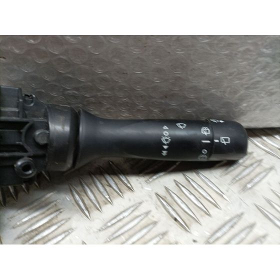 Mando Limpia Para Toyota Yaris