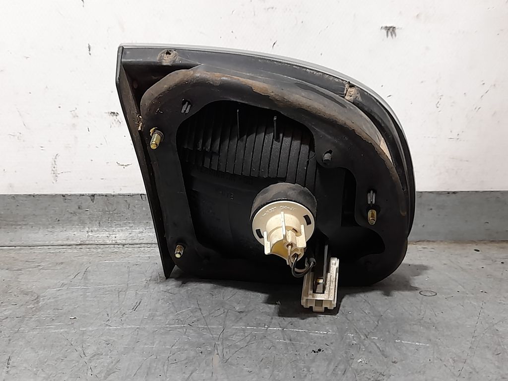 Piloto Trasero Derecho Para Daewoo Lanos