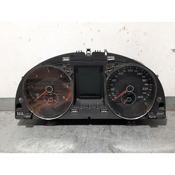 Cuadro Instrumentos Para Volkswagen Passat Lim.