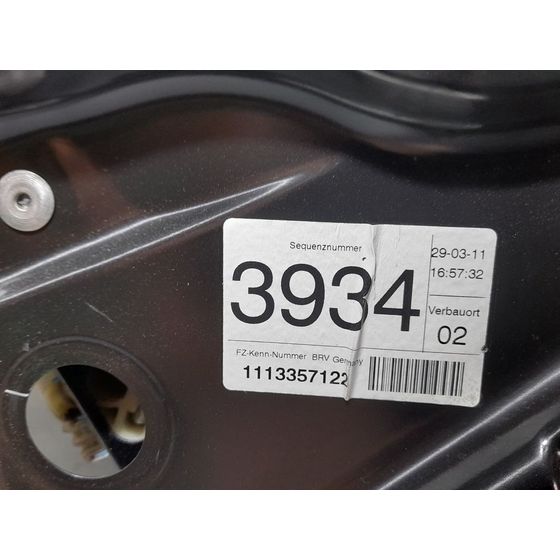 Elevalunas Delantero Izquierdo para Volkswagen Passat Lim. (362)
