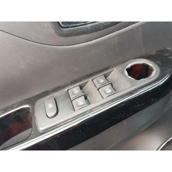 Mando Elevalunas Delantero Izquierdo Para Renault Captur