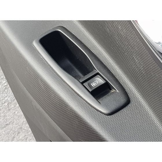 Mando Elevalunas Trasero Izquierdo Para Renault Captur