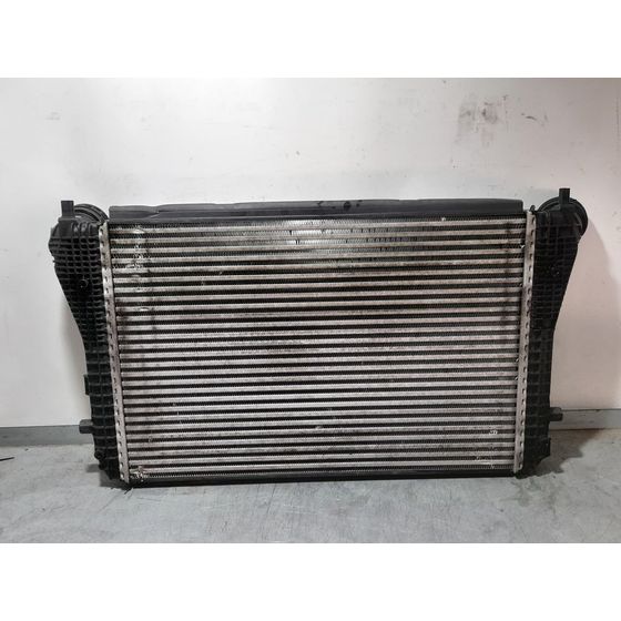 Intercooler Para Volkswagen Golf Vi