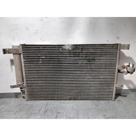 Condensador / Radiador Aire Acondicionado Para Hyundai Elantra